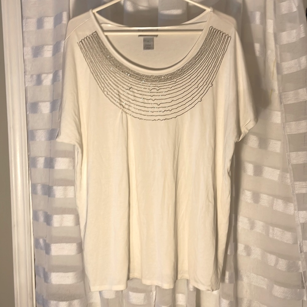 White Dressy T-Shirt w/ Shiny Attached Chain-Like Necklace 2X